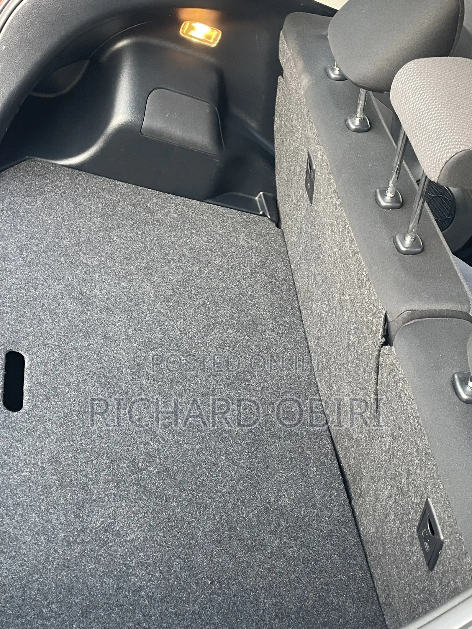 Toyota Vitz 1.3 AWD 5dr 2013 Black