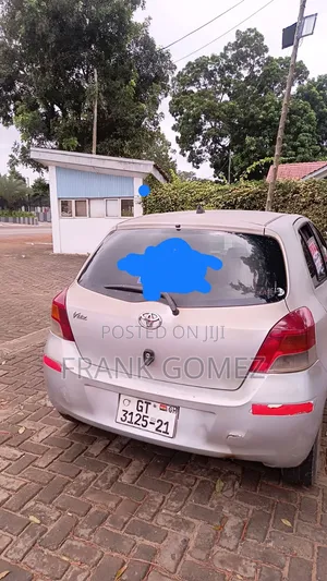 Toyota Vitz 2010 Gray