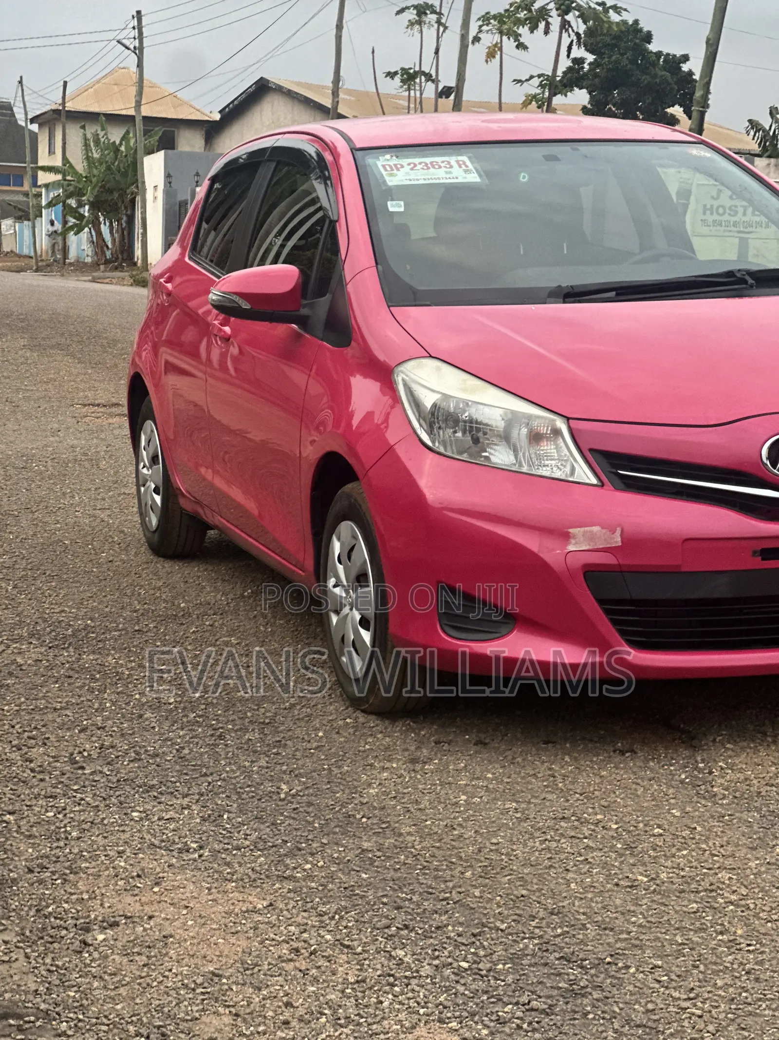 Toyota Vitz 1.3 FWD 5dr 2012 Pink