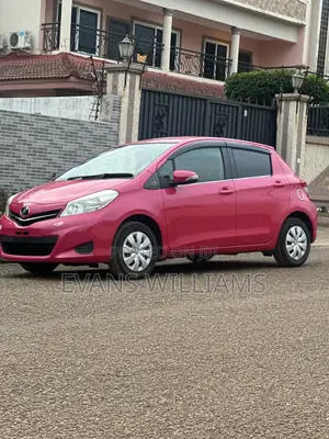 Toyota Vitz 1.3 FWD 5dr 2012 Pink