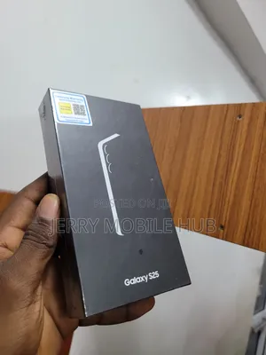 New Samsung Galaxy S25 128 GB