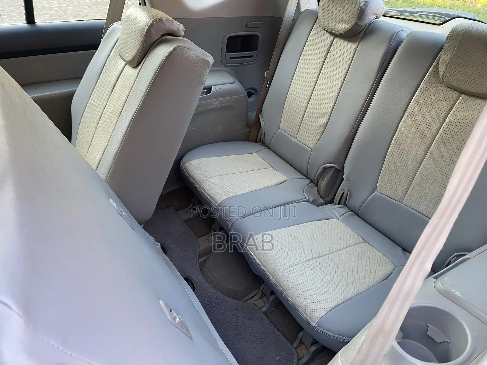 Kia Rondo EX V6 2010 Gray
