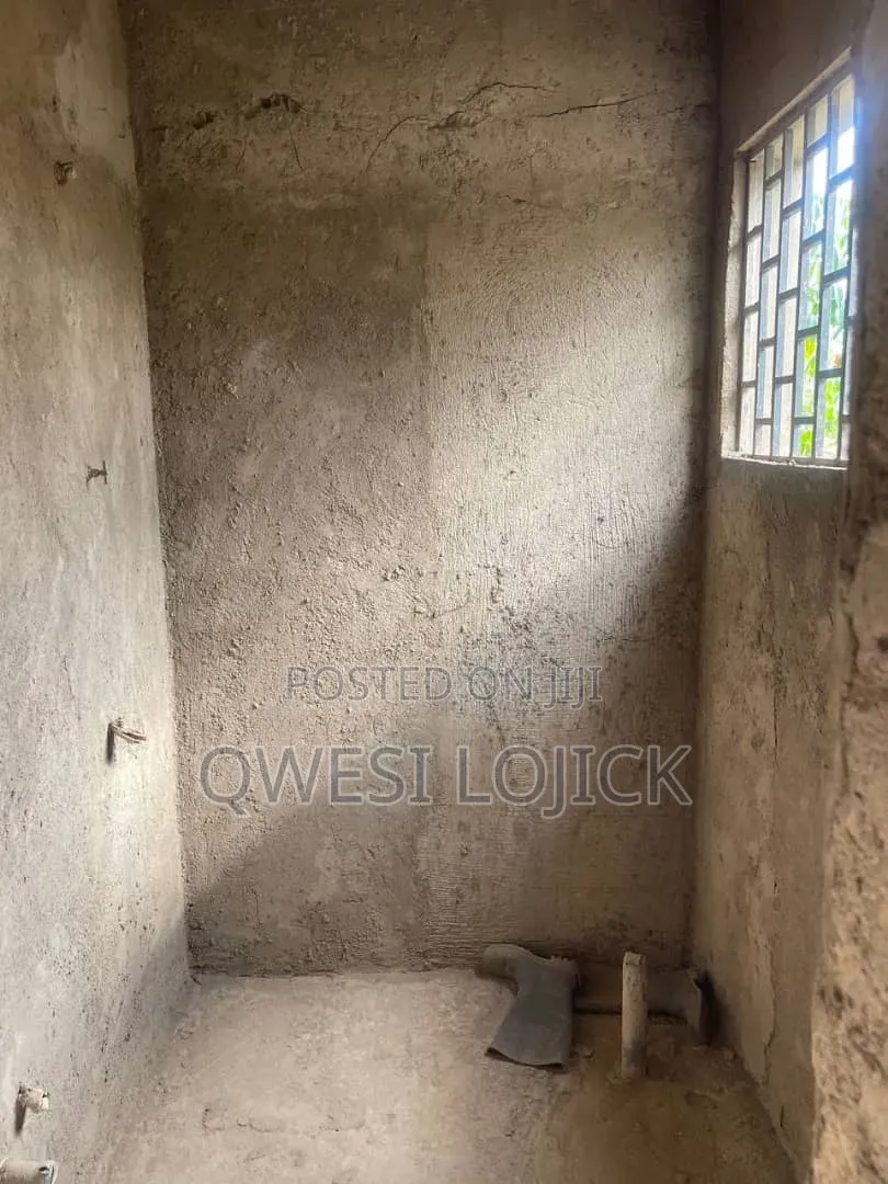 4bdrm House in Awutu Senya East Municipal for sale