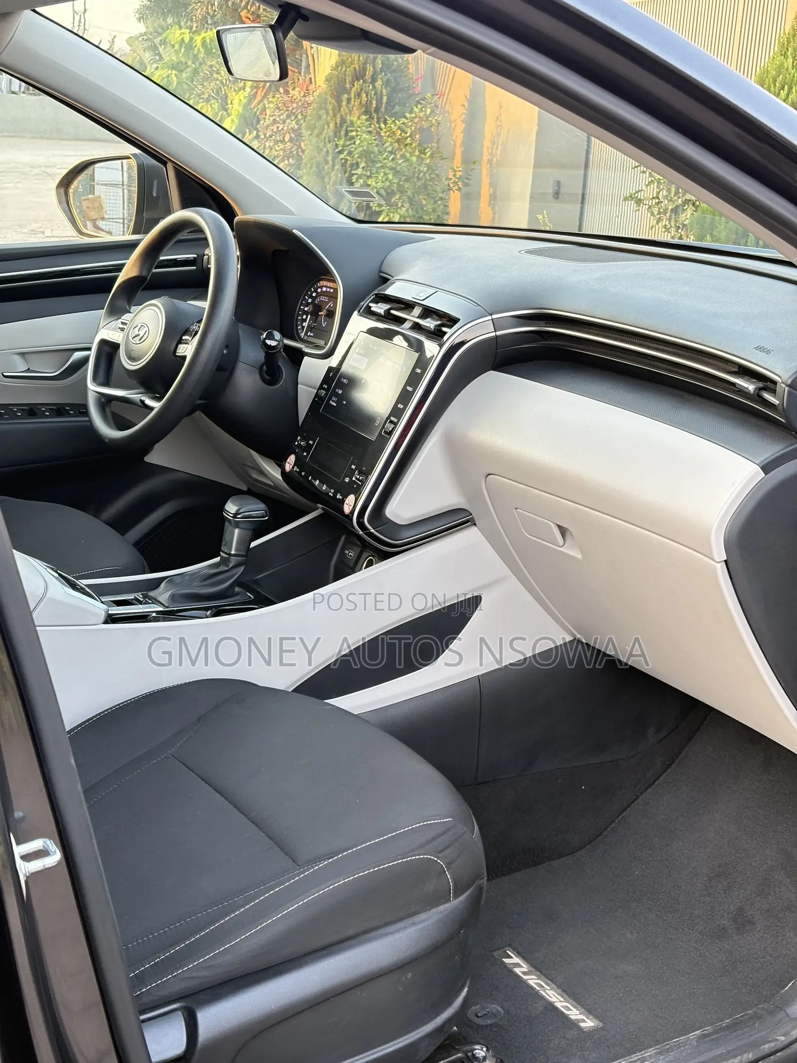 Hyundai Tucson SE 2024 Black
