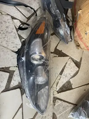 Kia Sportage 2017 Headlight Pair