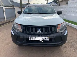 Mitsubishi L200 Double Cab 2.4 181hp 4WD 2017 White