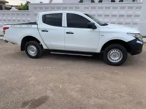 Mitsubishi L200 Double Cab 2.4 181hp 4WD 2017 White