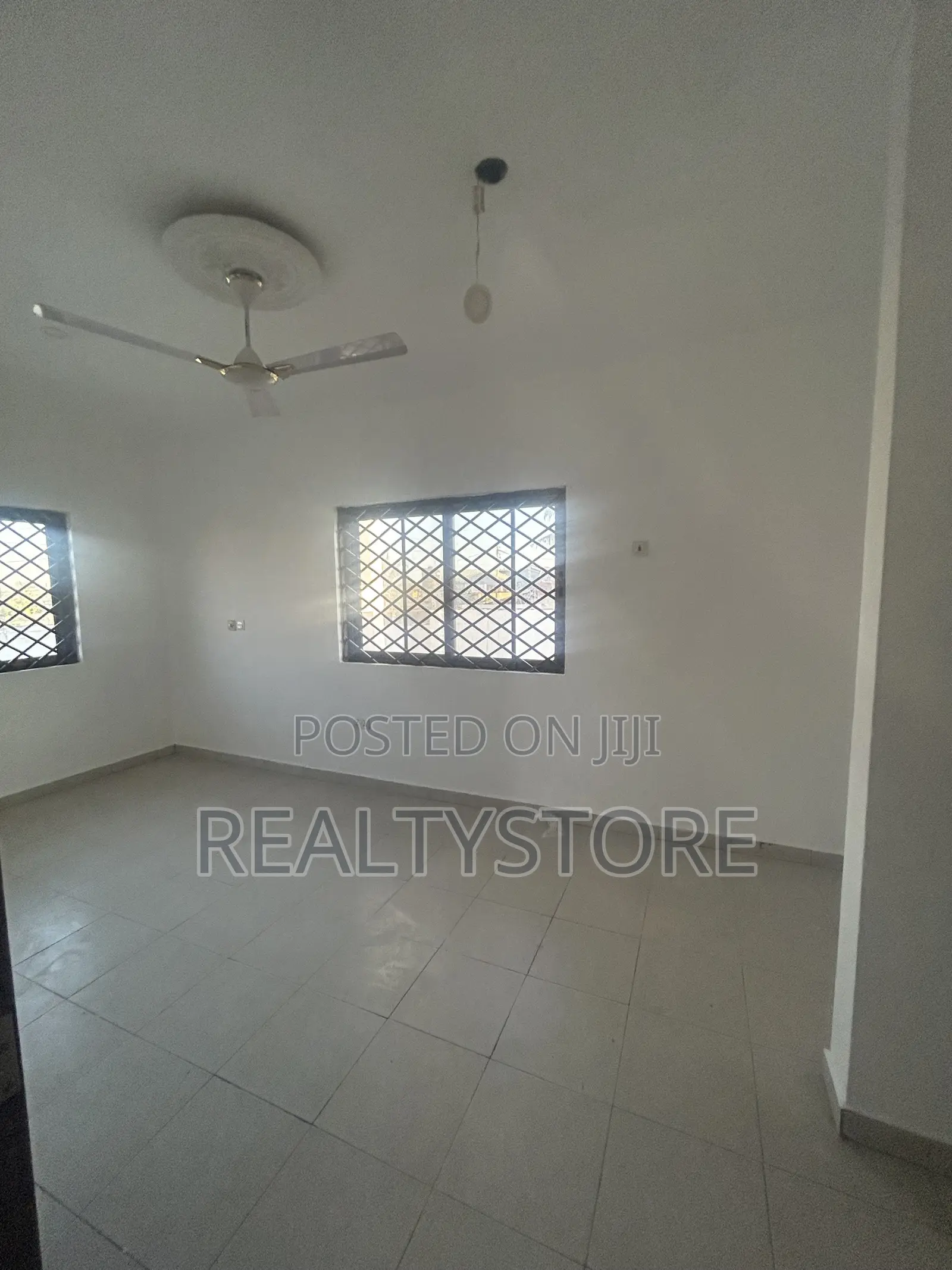 3bdrm Apartment in Taifa Street, Accra Metropolitan for rent