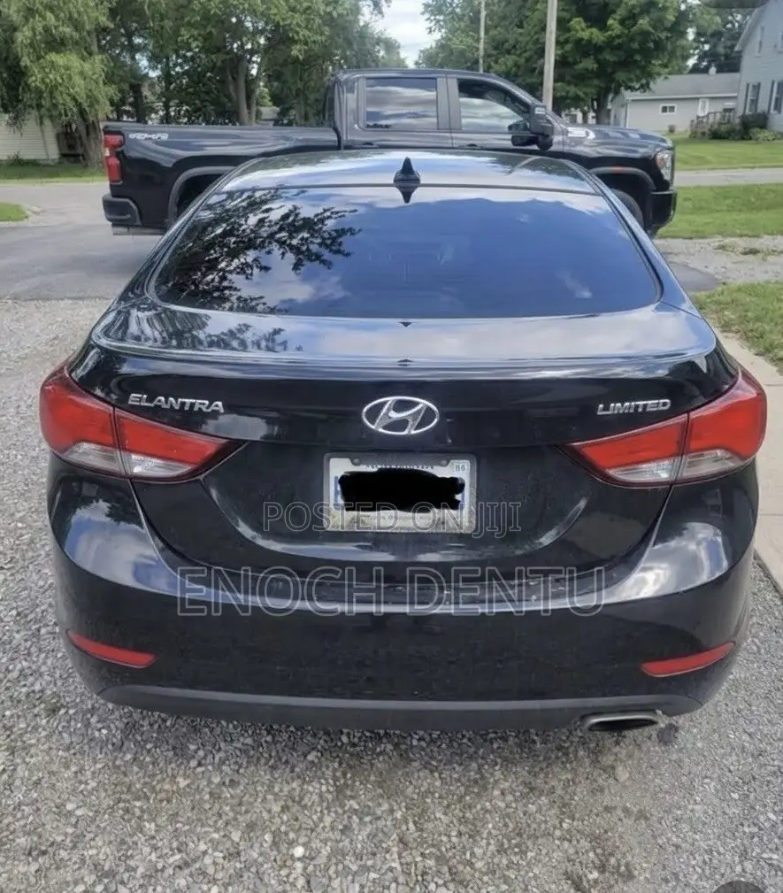 Hyundai Elantra 2016 Black