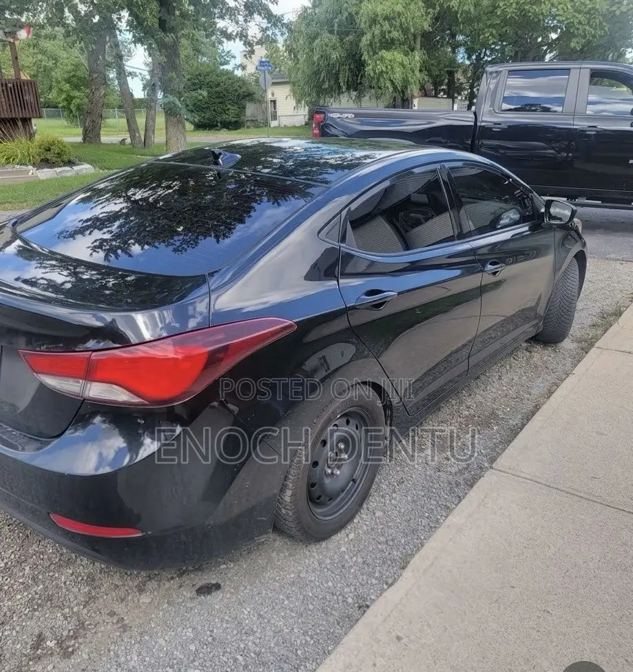 Hyundai Elantra 2016 Black