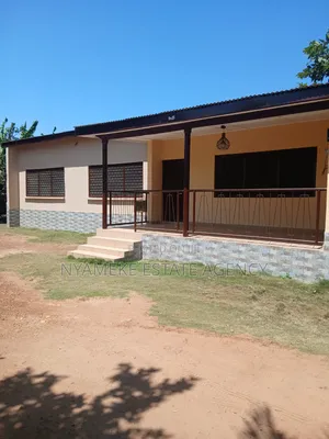 3bdrm Apartment in State Housing, Exhibition for rent
