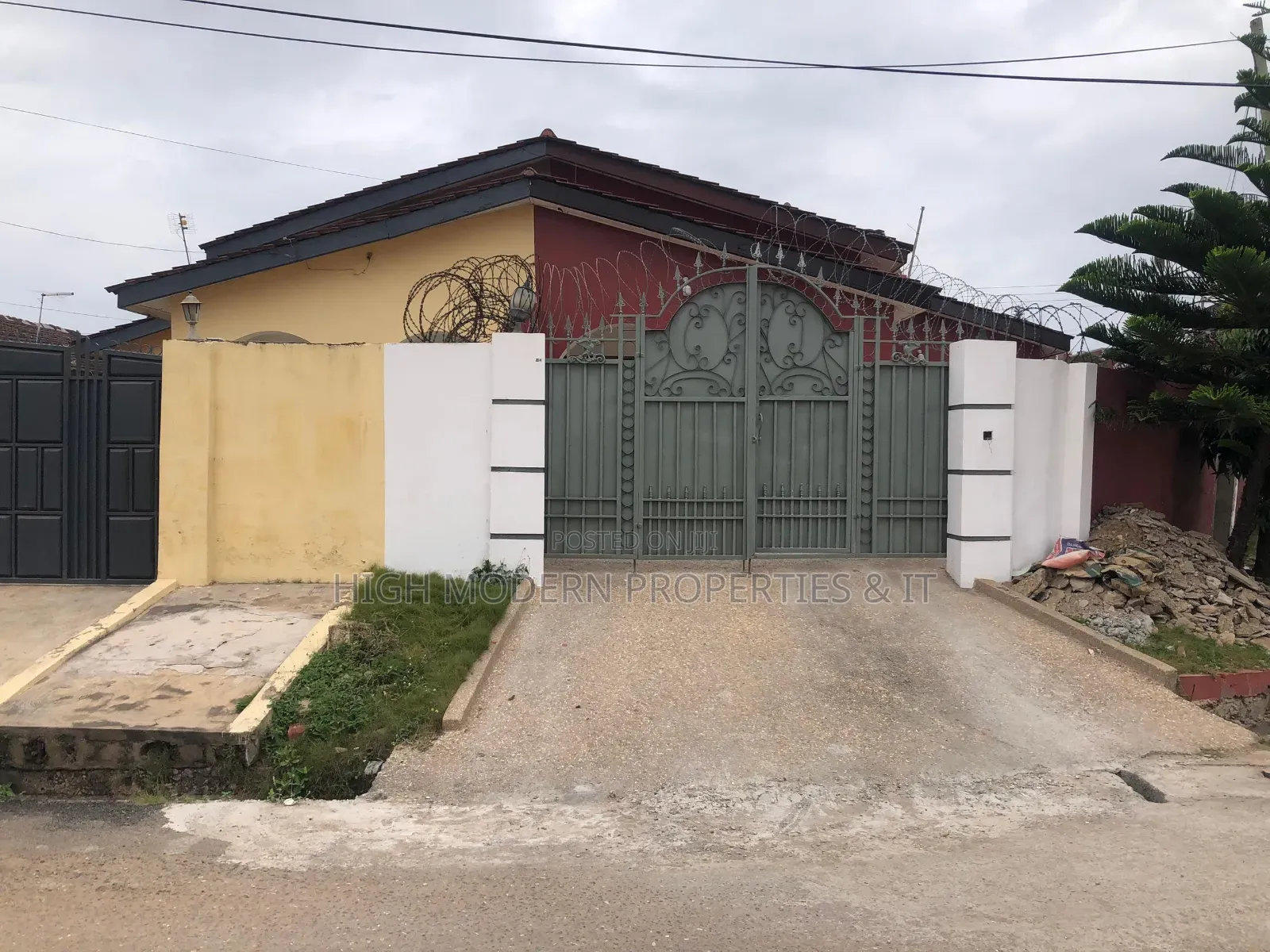 2bdrm House in Teshie Greda Estate, Accra Metropolitan for sale