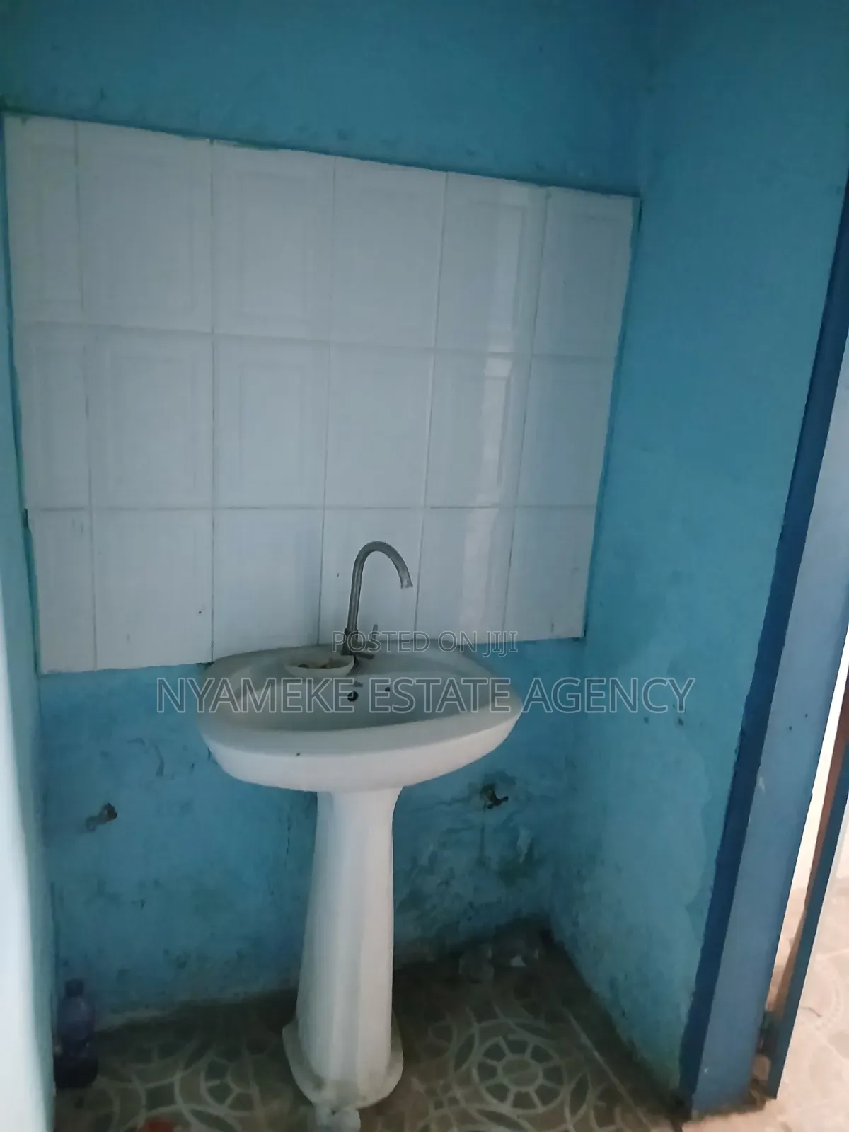 3bdrm Apartment in Atomic, Exhibition for rent