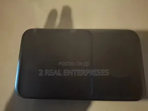 Samsung Wireless Charger Duo Model: EP-P4300