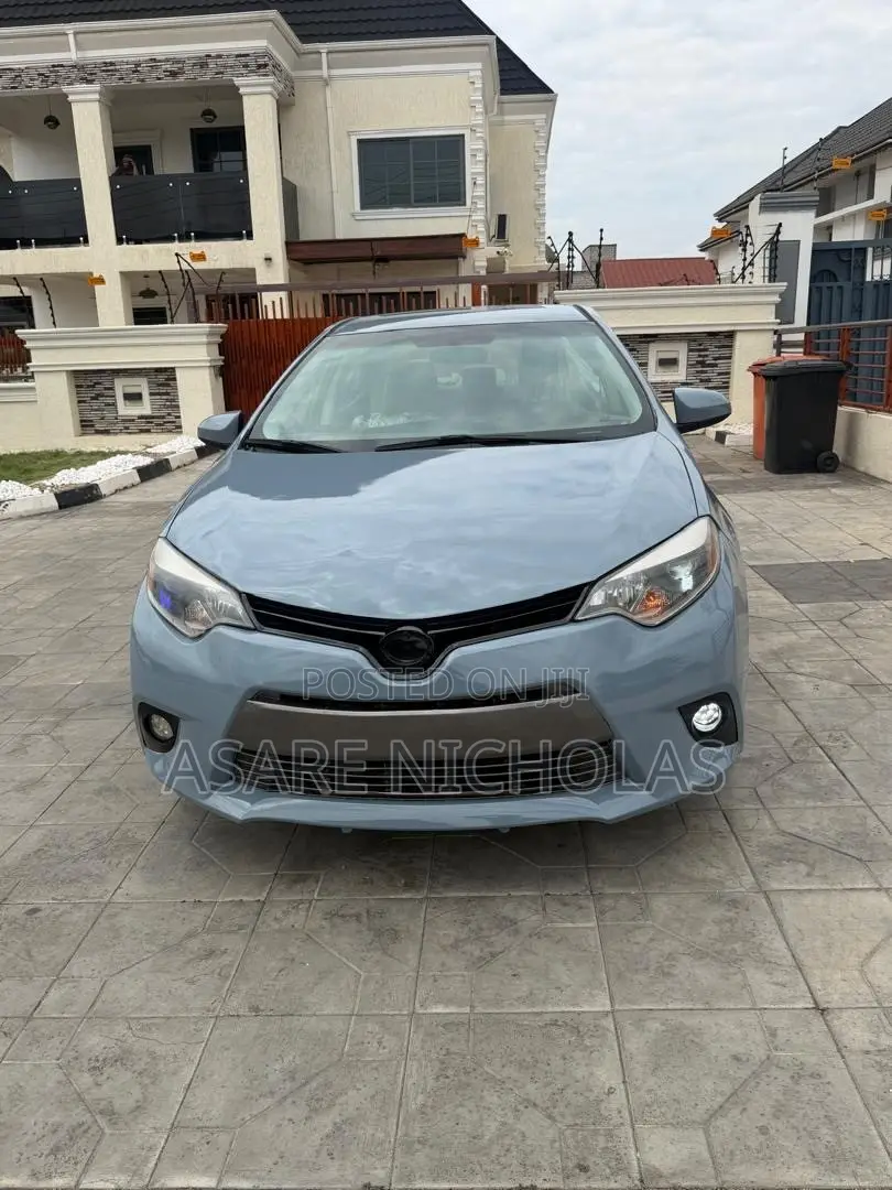 Toyota Corolla 2015