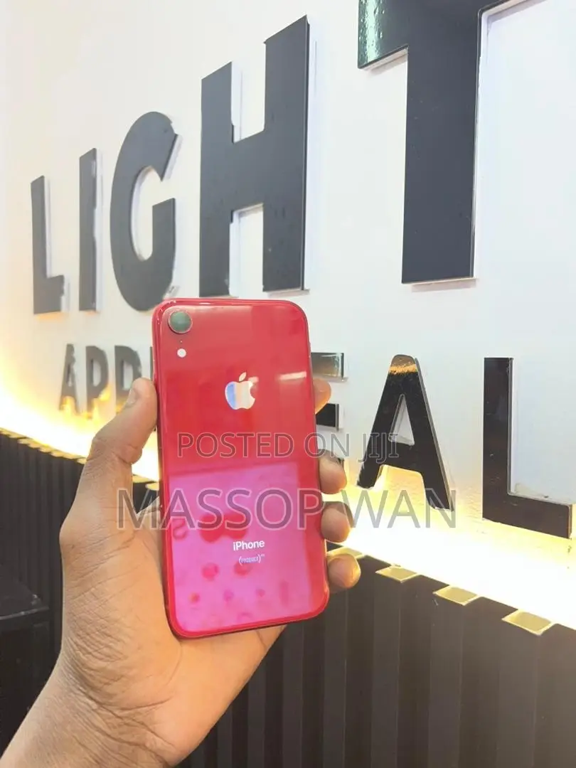 Apple iPhone XR 64 GB Red