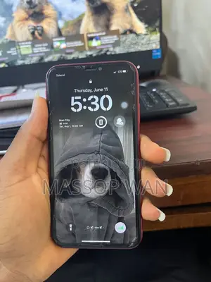 Apple iPhone XR 64 GB Red