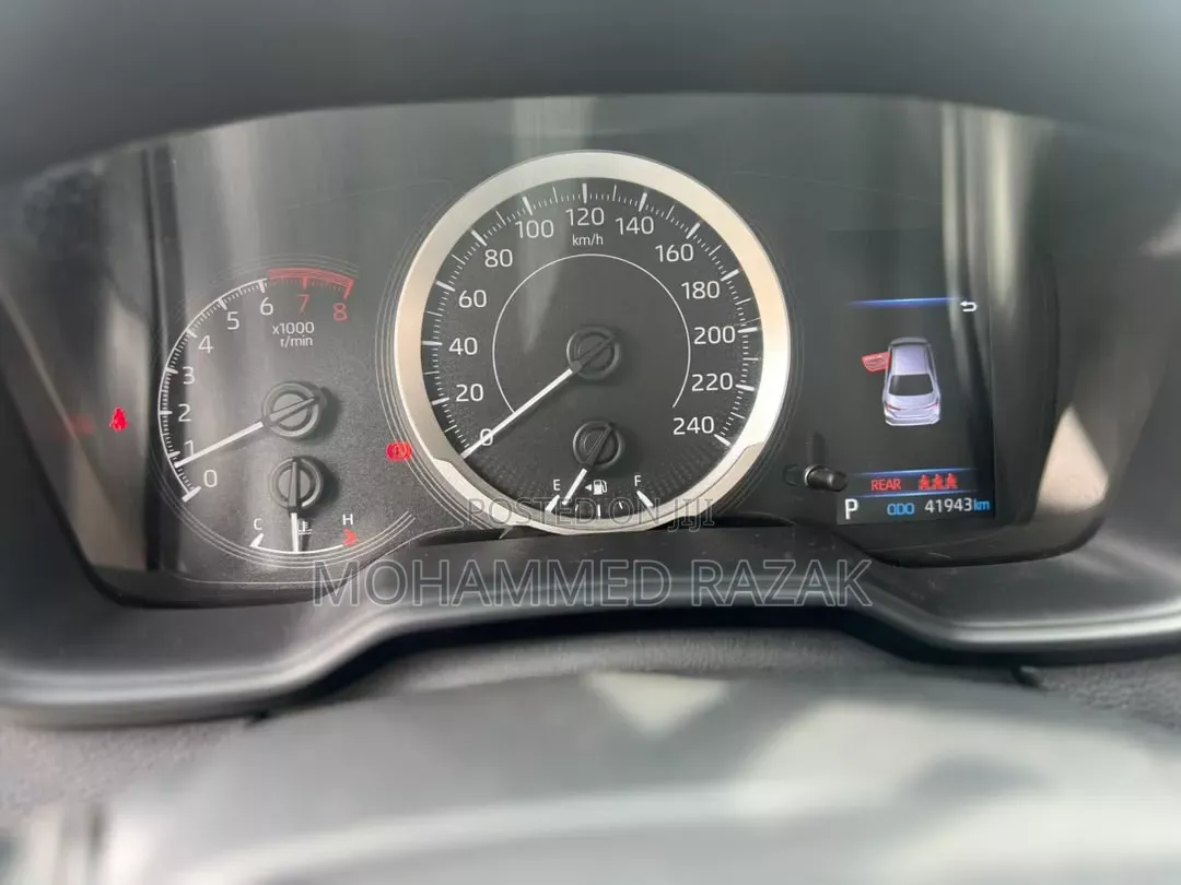 Toyota Corolla LE 2023 White