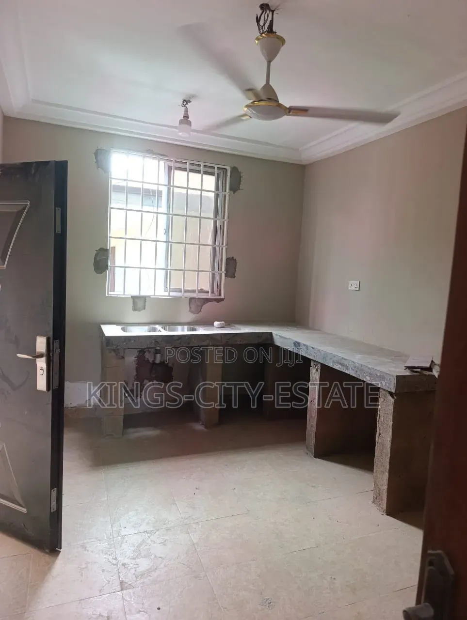 2bdrm Apartment in Ablekuma Amomole, Olebu for rent