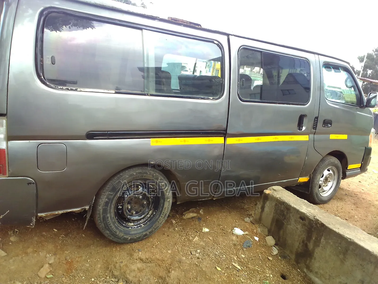 Nissan Caravan (Urvan) 2017 Grey