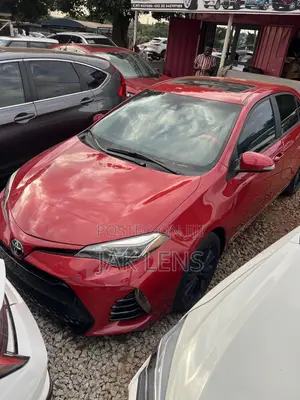 Toyota Corolla L (1.8L 4cyl 2A) 2018 Red