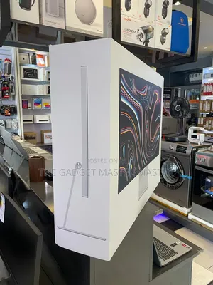 Apple 27" Studio Display 2026 Nano-Texture Glass