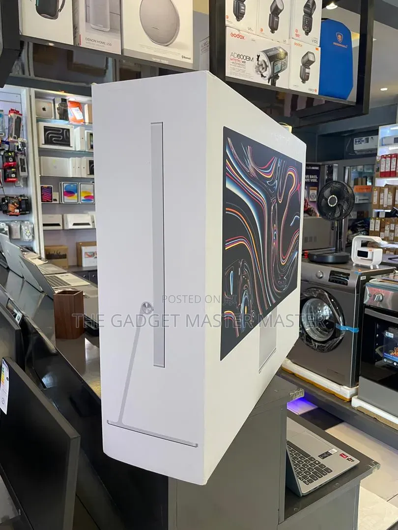 Apple 27" Studio Display 2026 Nano-Texture Glass