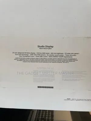 Apple 27" Studio Display 2026 Nano-Texture Glass