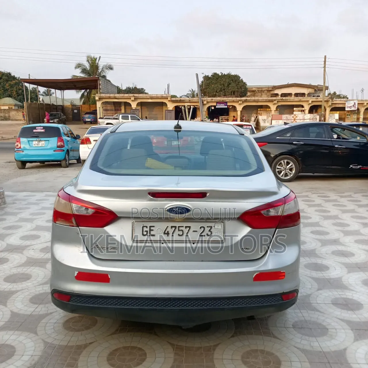 Ford Focus S 4dr Sedan (2.0L 4cyl 5M) 2015 Silver