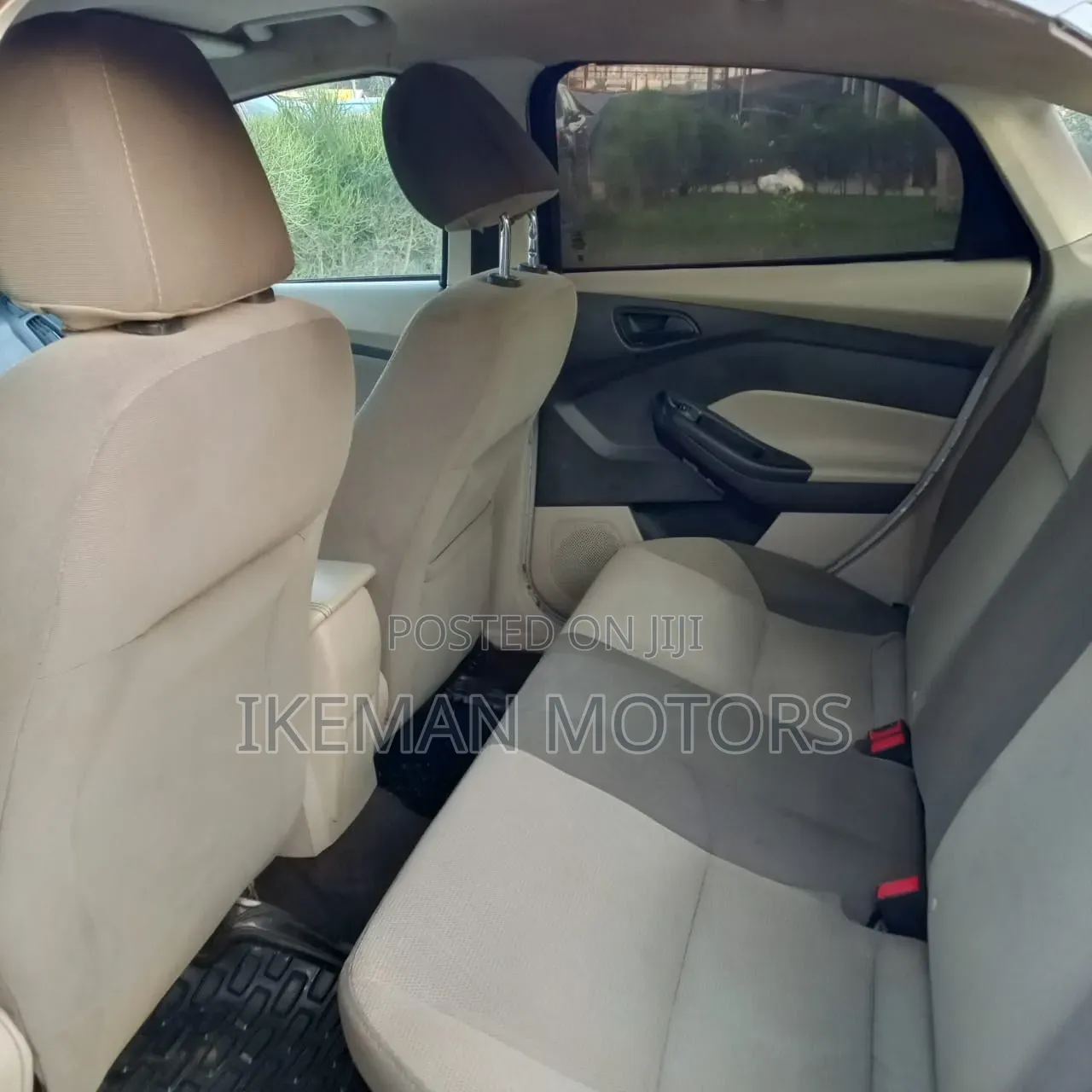 Ford Focus S 4dr Sedan (2.0L 4cyl 5M) 2015 Silver