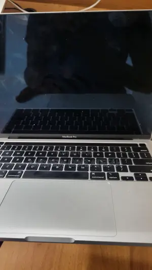 Laptop Apple MacBook Pro 2020 8GB Intel Core i5 SSD 256GB