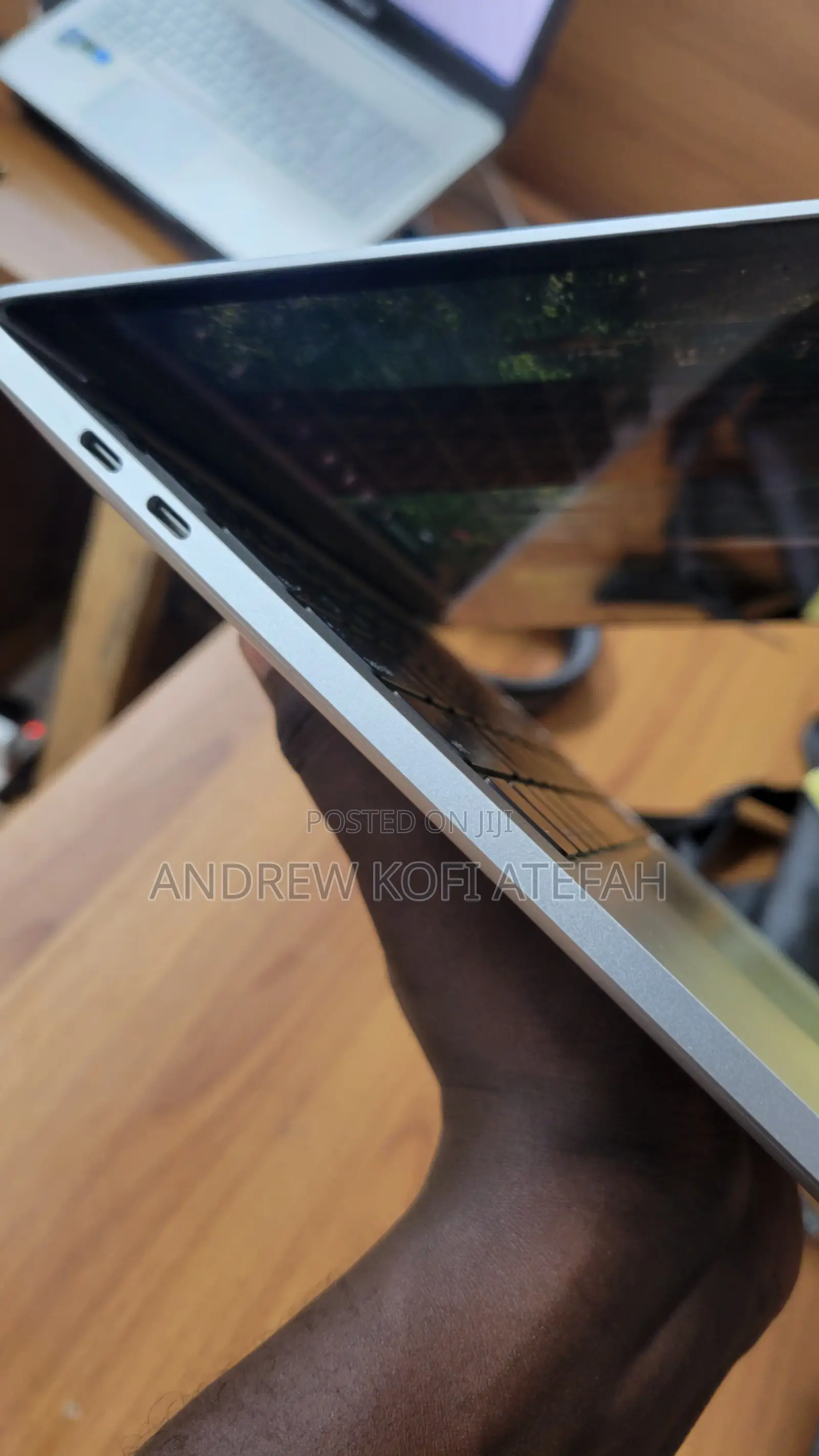Laptop Apple MacBook Pro 2020 8GB Intel Core i5 SSD 256GB