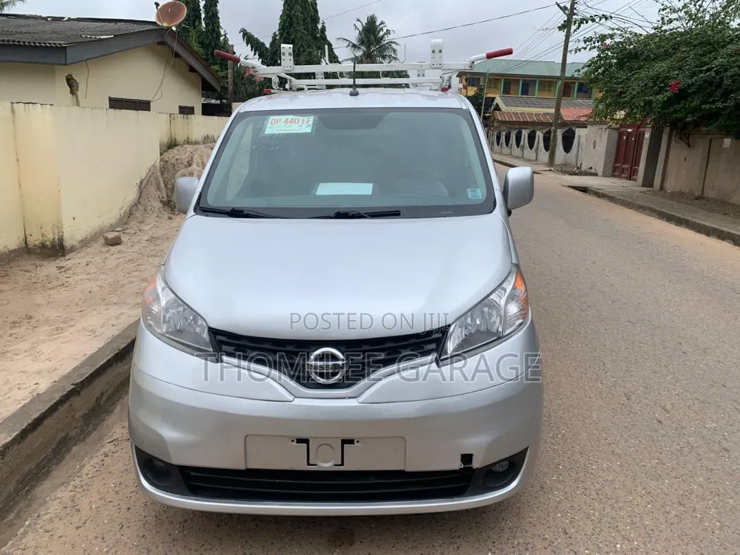 Nissan NP200 2020 Silver