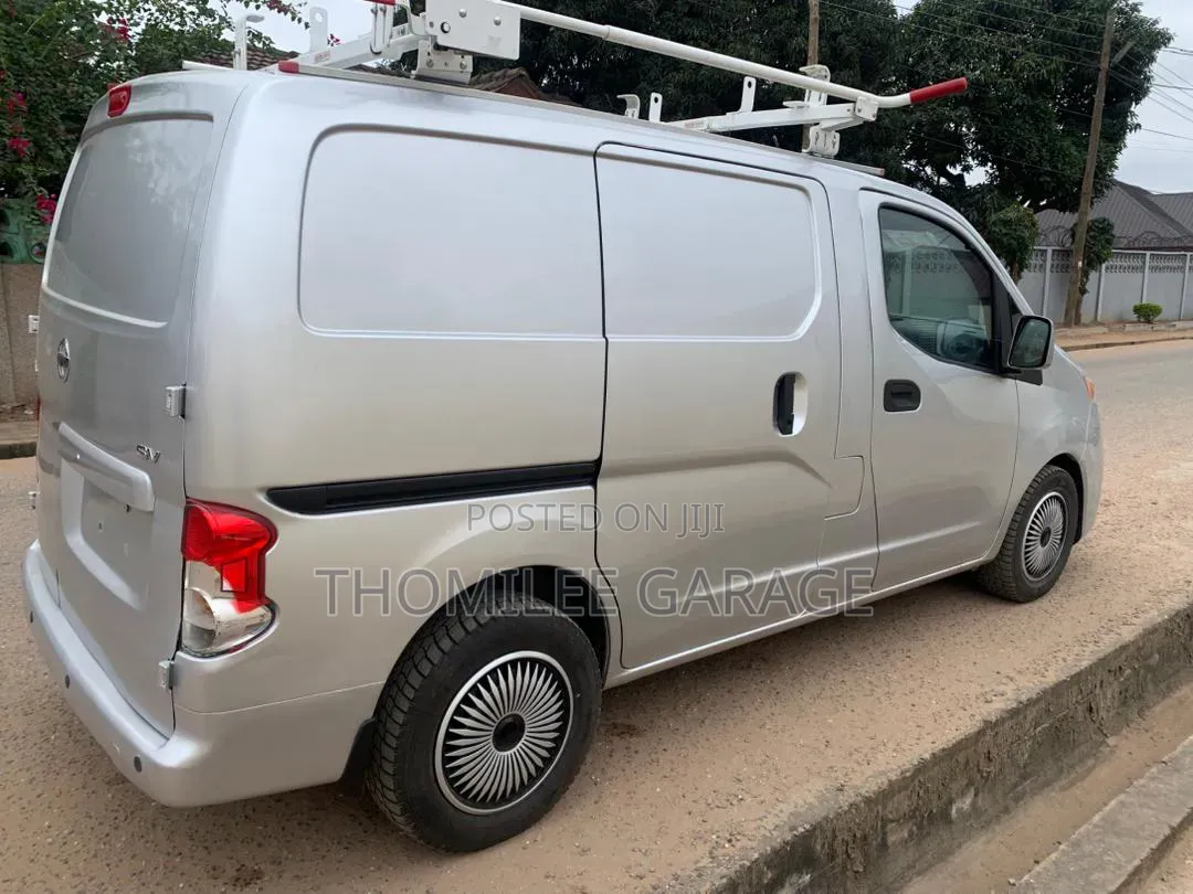 Nissan NP200 2020 Silver
