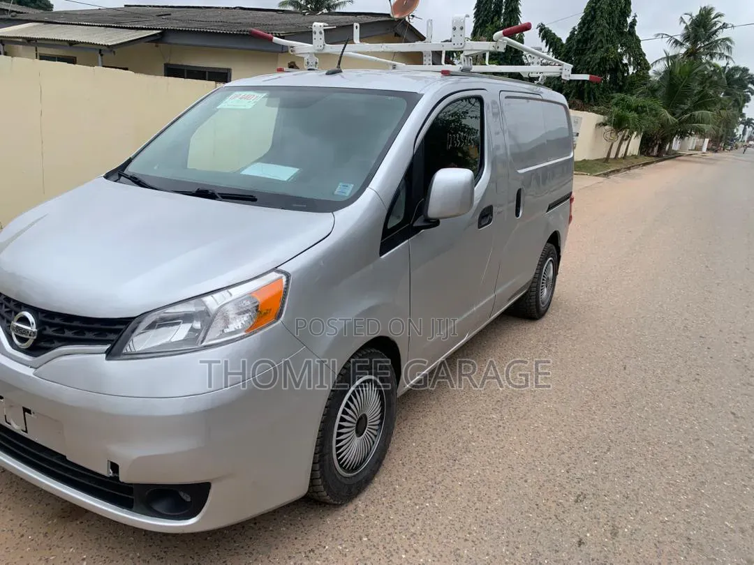 Nissan NP200 2020 Silver