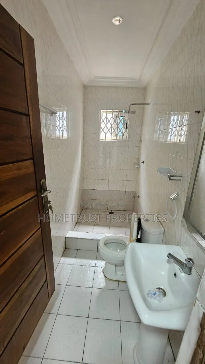 4bdrm House in Ofankor Barrier for rent