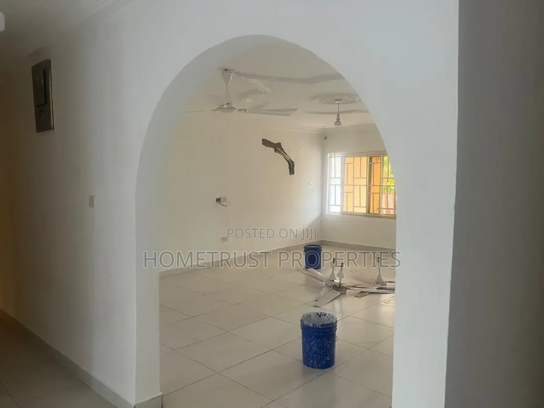 4bdrm House in Kwabenya Franco for rent