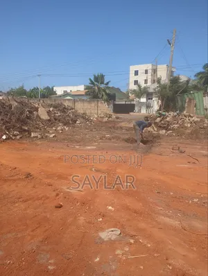 5 Plots Comm18 Few Minutes From the Main Road TDC , for Sale