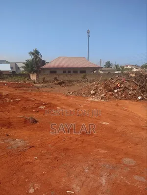 5 Plots Comm18 Few Minutes From the Main Road TDC , for Sale