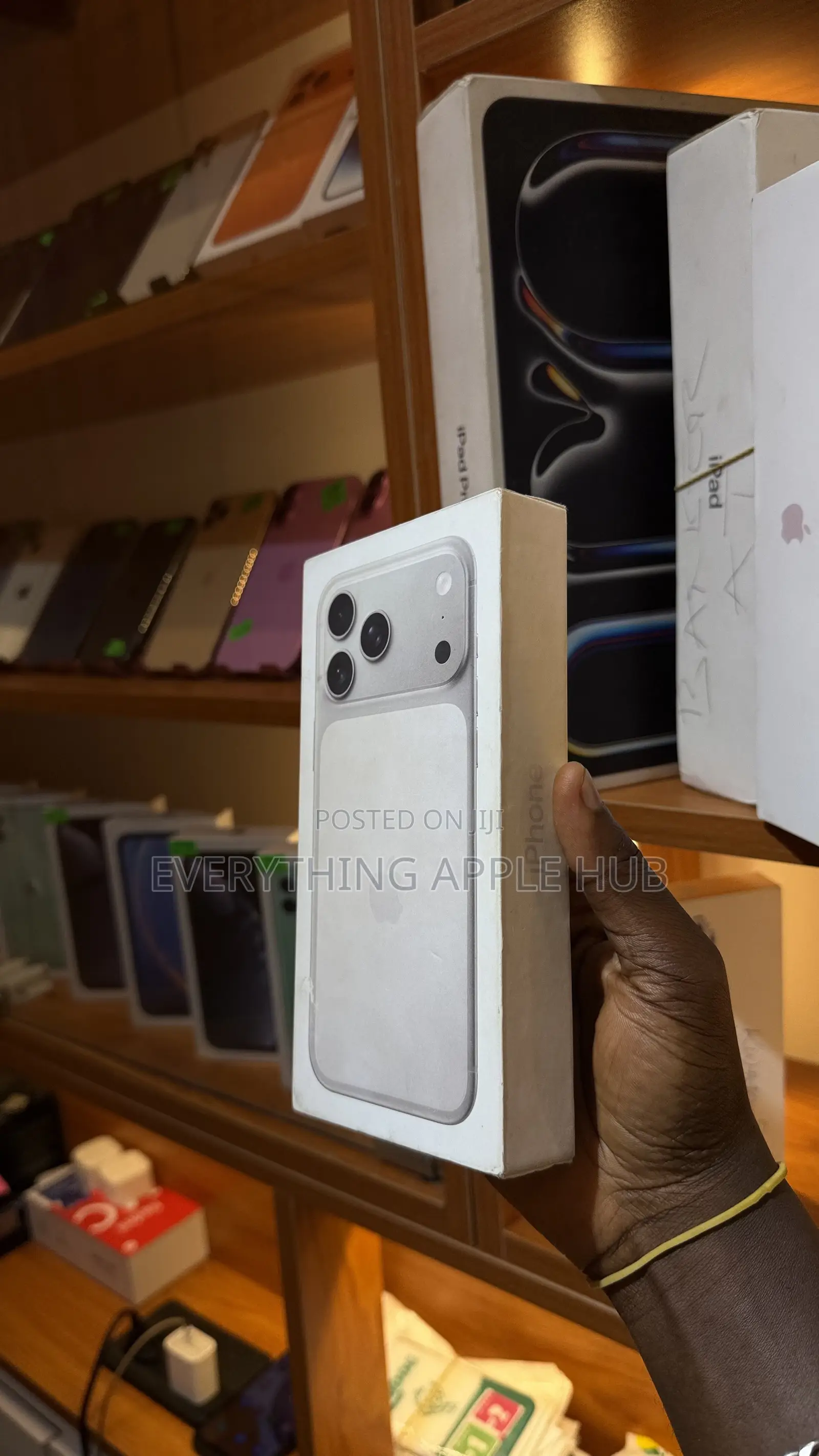 New Apple iPhone 17 Pro Max 256 GB Silver