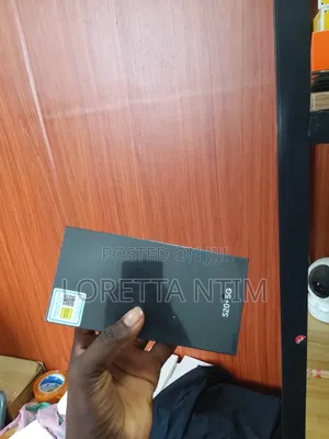 New Samsung Galaxy S20+ 5G 128 GB Black