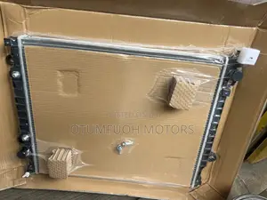 Toyota Tacoma 2016 2017 2018 2019 2020-2023 Radiator (Water Tank)