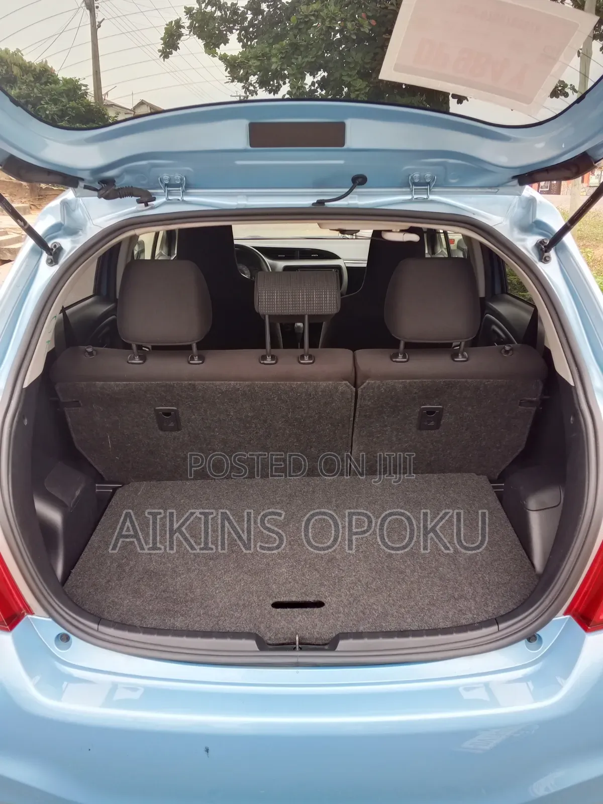 Toyota Vitz 1.3 AWD 5dr 2016 Blue