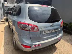 Hyundai Santa Fe 2011 Blue