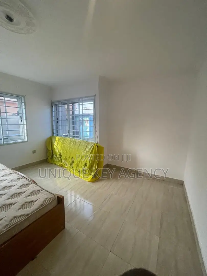 3bdrm Apartment in Unique Key Agency, Teshie for rent