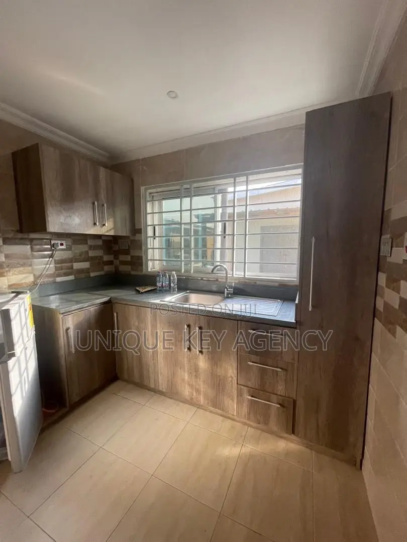 3bdrm Apartment in Unique Key Agency, Teshie for rent