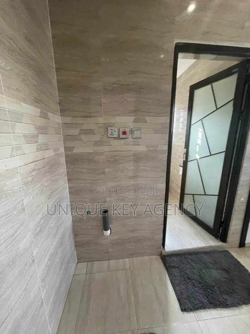 3bdrm Apartment in Unique Key Agency, Teshie for rent