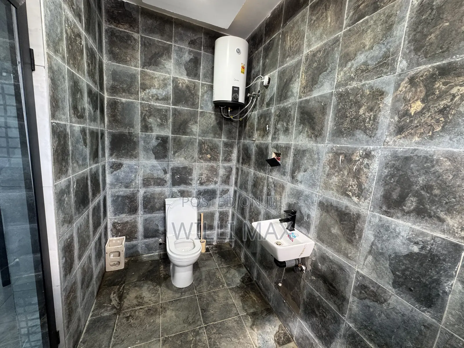 2bdrm Bungalow in Oyarifa for sale