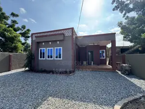 3bdrm Bungalow in Oyarifa for sale