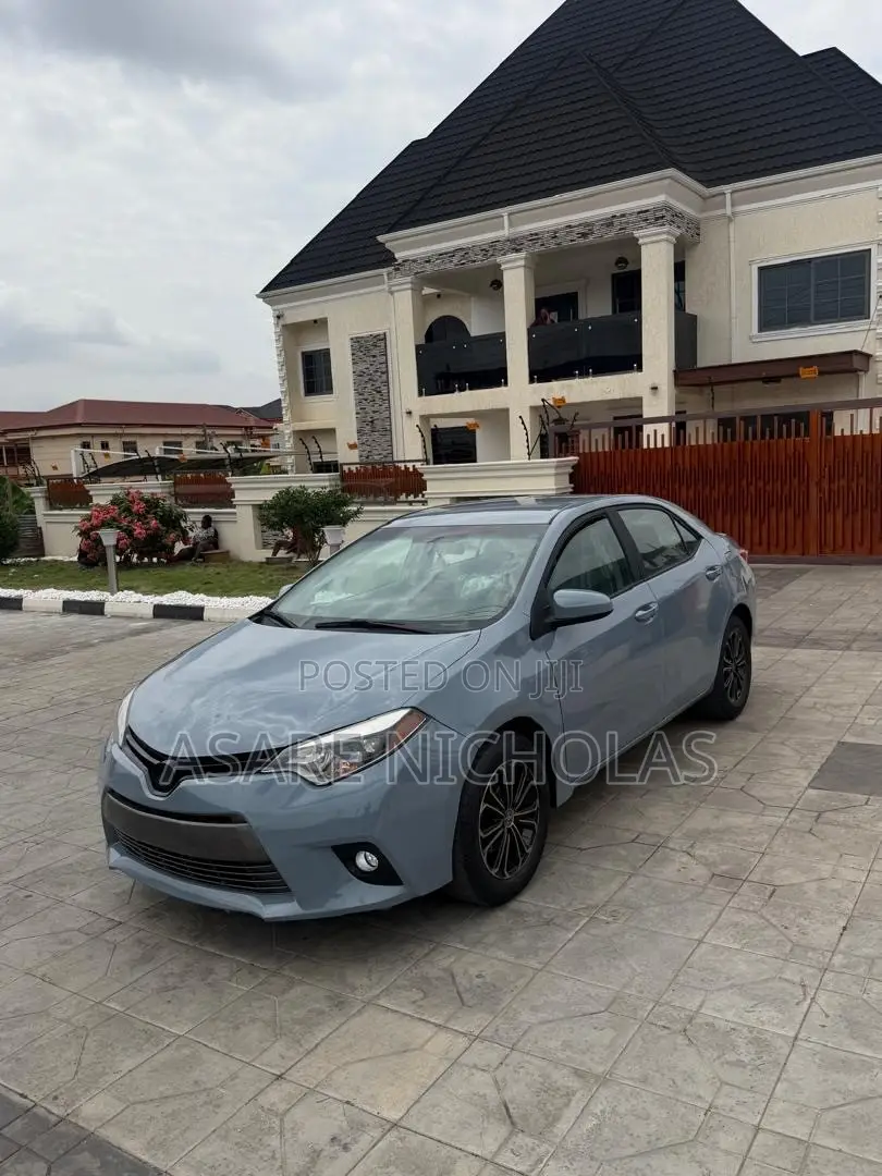 Toyota Corolla 2015